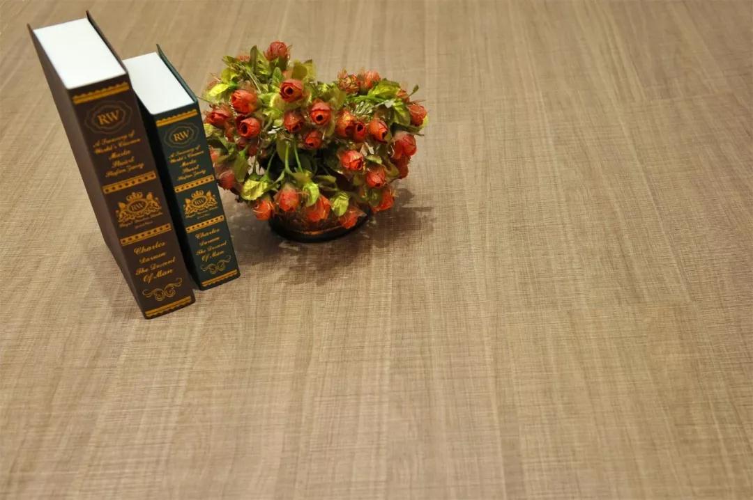 鵬鴻強(qiáng)化地板伊麗莎白系列-5807